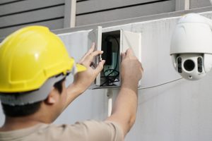 empresa para cámaras de vigilancia en Valencia - instalando